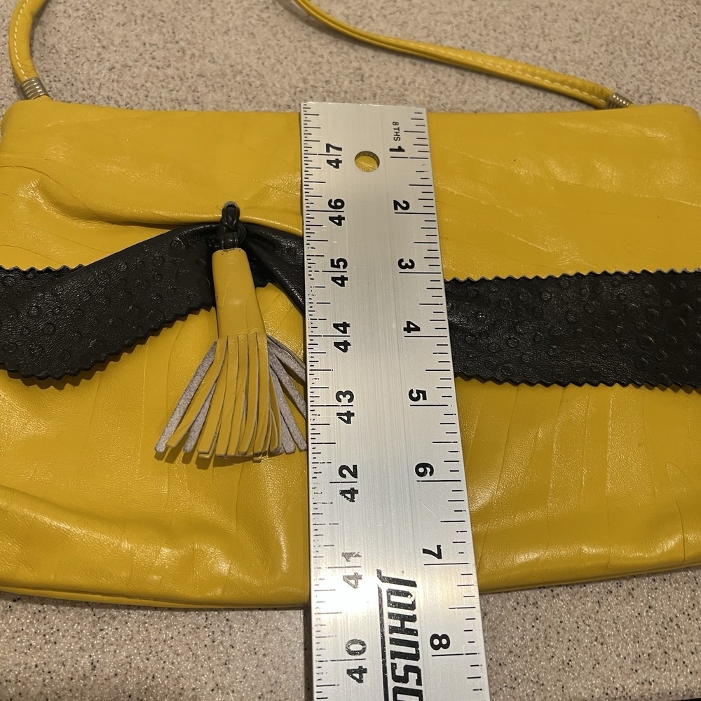 Vtg 80's Leather Shoulder Bag Clutch Hinged Yellow Black Tassel Party Club Retro - Picture 8 of 9